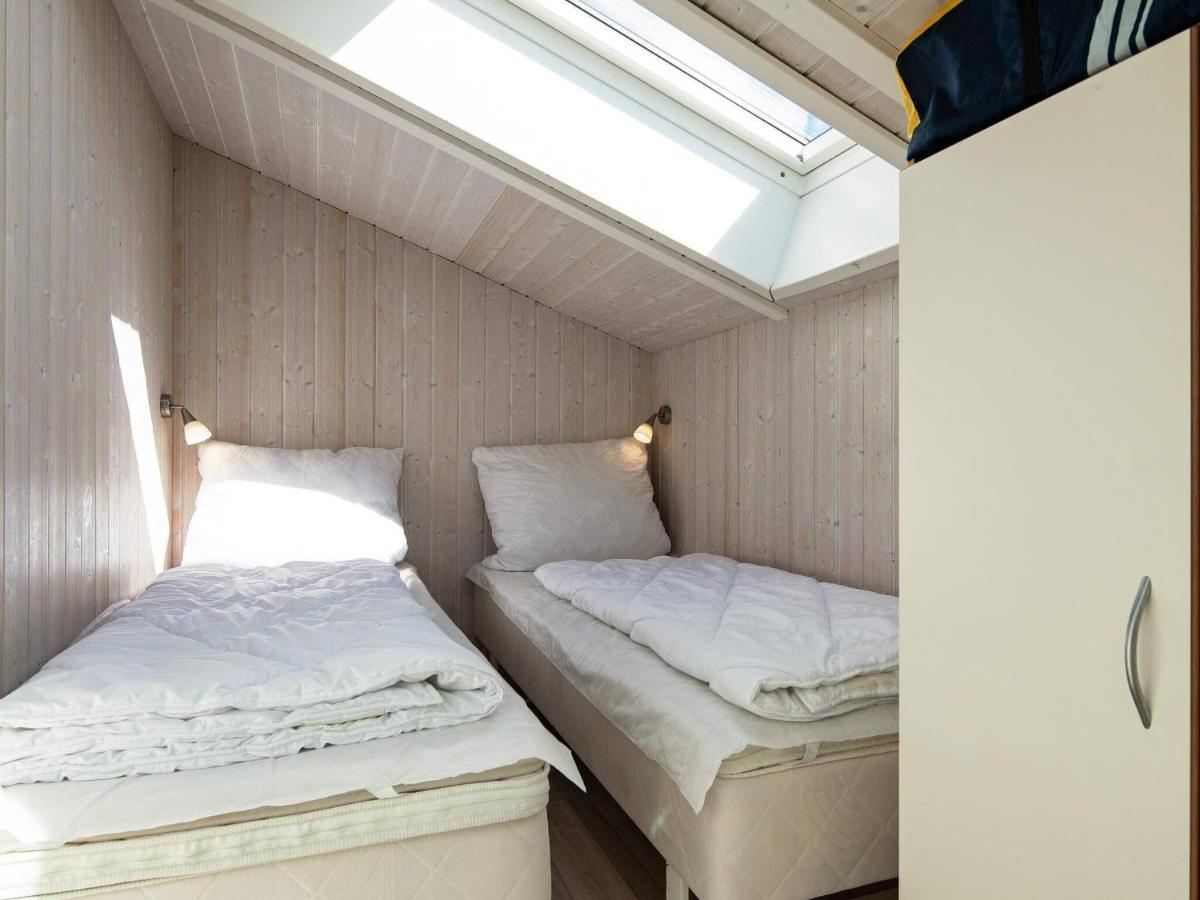 12 Person Holiday Home In Grömitz Exterior foto