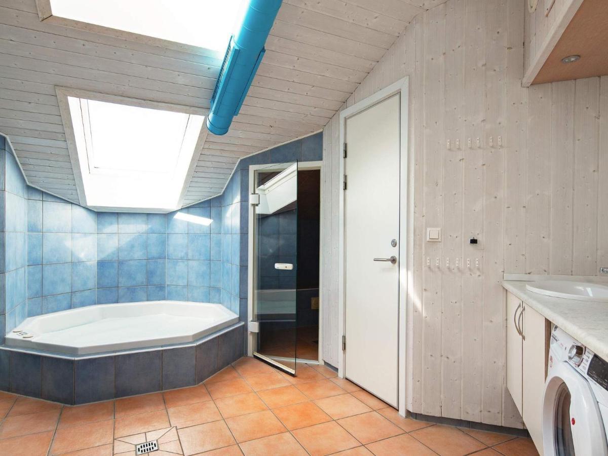 12 Person Holiday Home In Grömitz Exterior foto