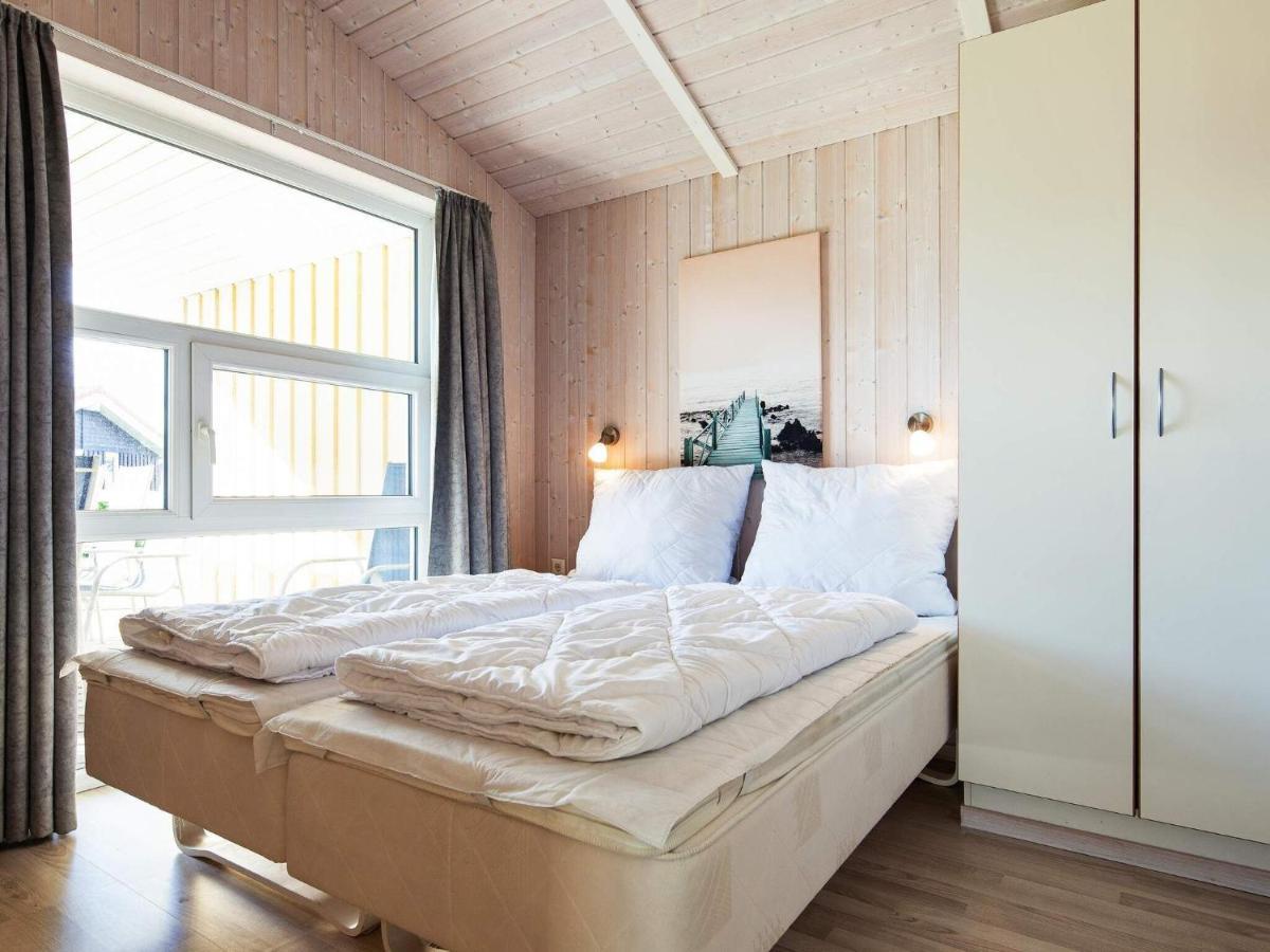 12 Person Holiday Home In Grömitz Exterior foto