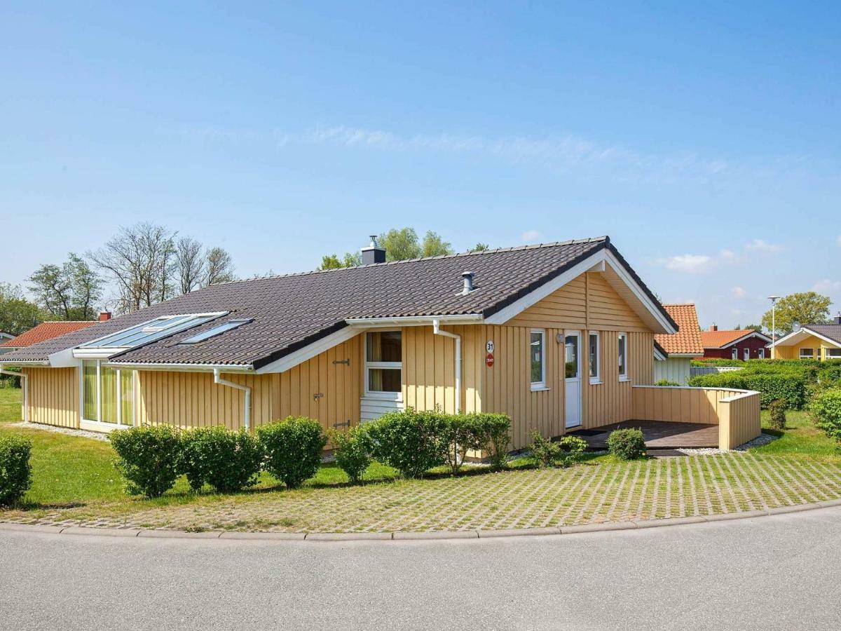 12 Person Holiday Home In Grömitz Exterior foto